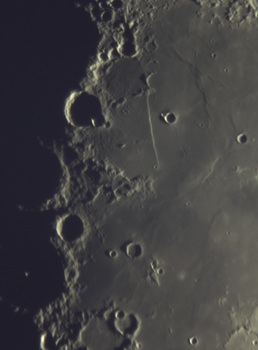 moon04-29-2.jpg